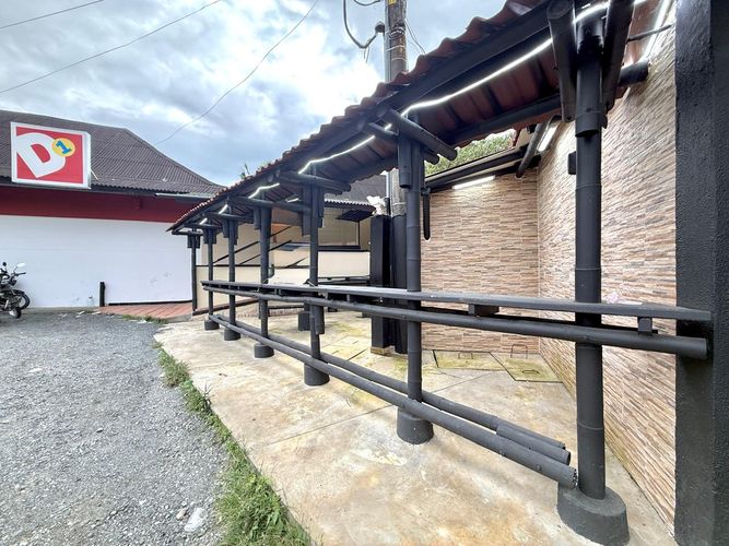 Local en arriendo en Tribunas Corcega, Pereira, 60 m² · foto 2 de 10