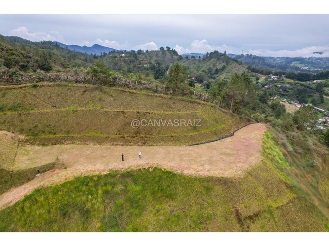 Lote en venta en Los Balsos, El Retiro, 2647 m² · foto 2 de 8