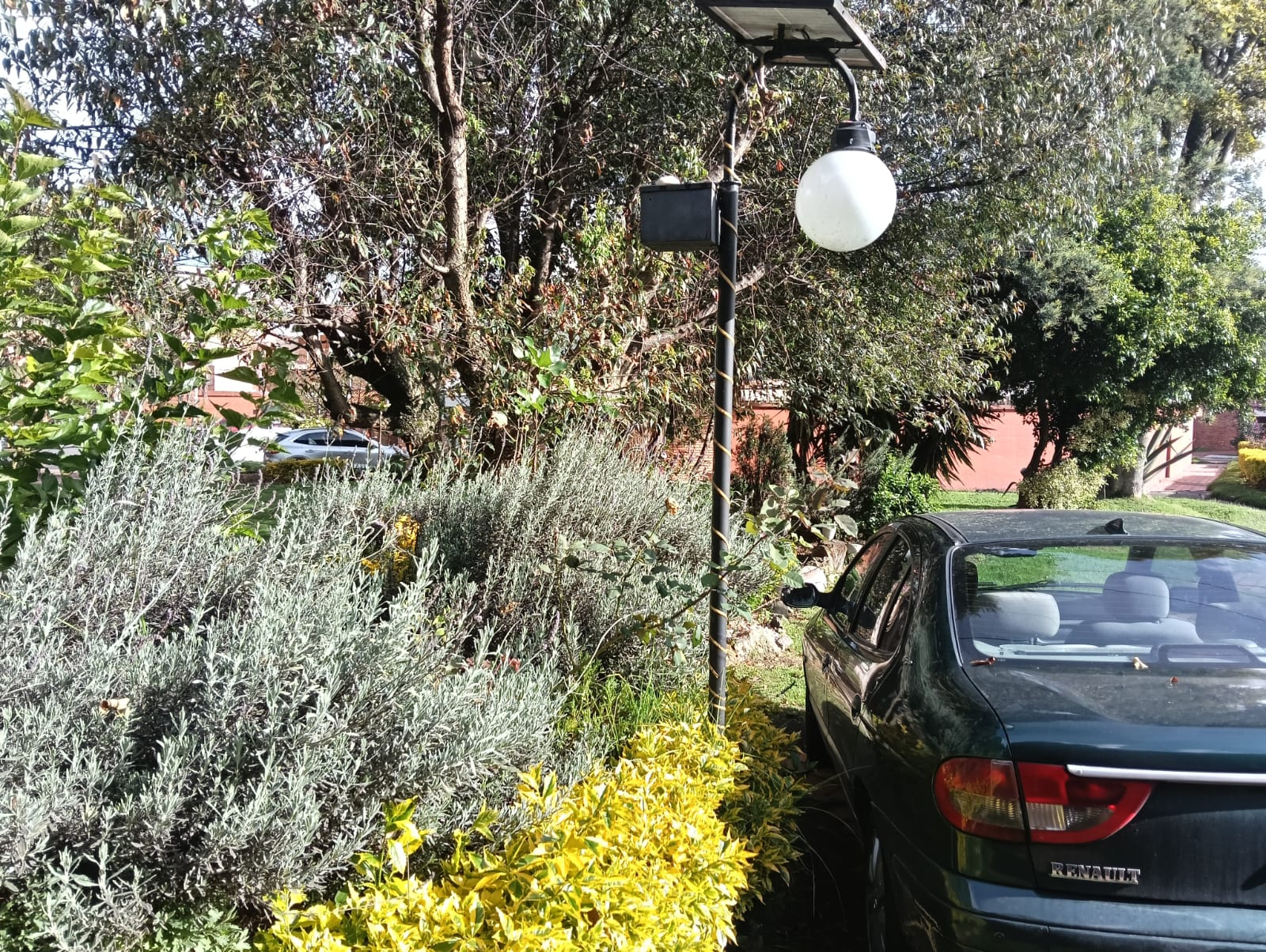 Casa en venta en Las Villas, Bogotá · foto 2 de 16