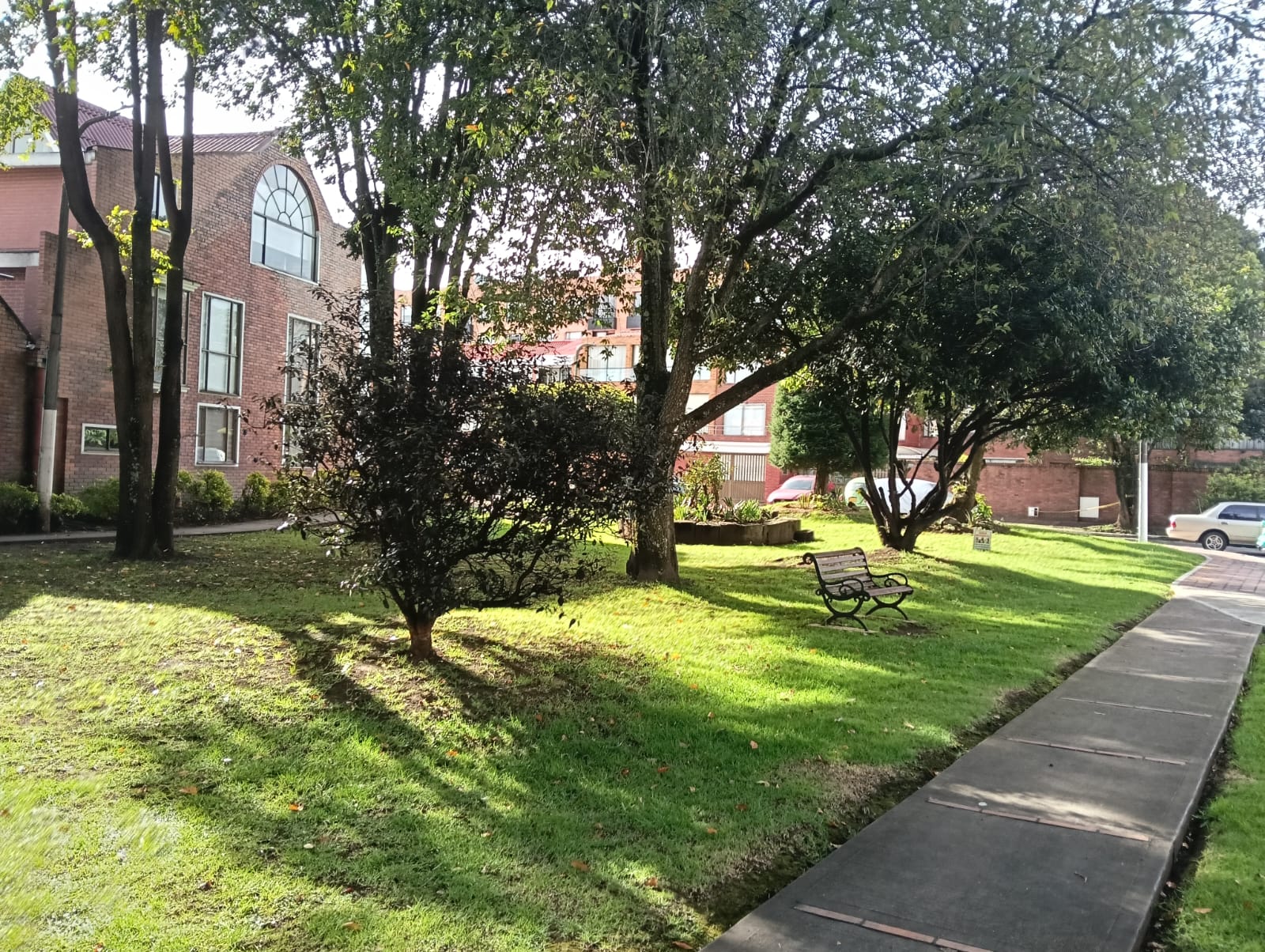 Casa en venta en Las Villas, Bogotá · foto 3 de 16
