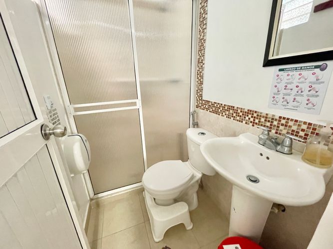 Casa de 7 alcobas en venta en Tequendama, Cali, 218 m² · foto 9 de 18