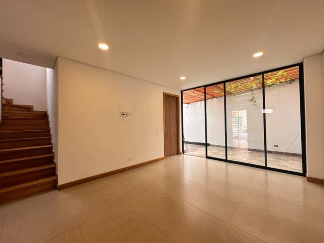 Casa de 4 alcobas en venta en Llano Grande, Rionegro, 170 m² · foto 4 de 24