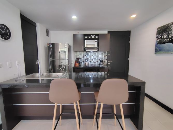 Apartamento de 2 alcobas en arriendo en El Poblado, Medellín, 74 m² · foto 5 de 16