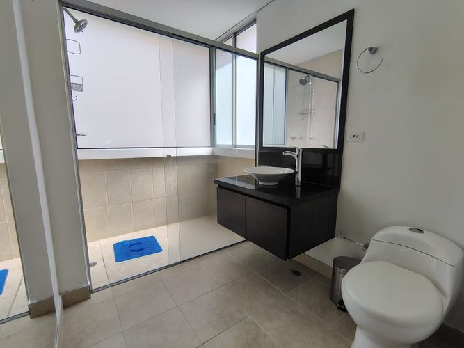 Apartamento de 2 alcobas en arriendo en El Poblado, Medellín, 74 m² · foto 15 de 16