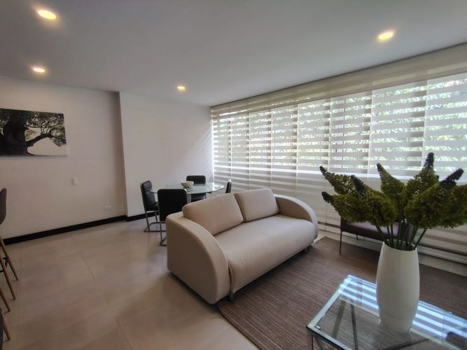 Apartamento de 2 alcobas en arriendo en El Poblado, Medellín, 74 m² · foto 3 de 16