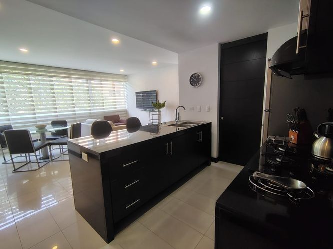 Apartamento de 2 alcobas en arriendo en El Poblado, Medellín, 74 m² · foto 6 de 16