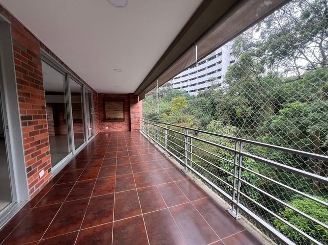 Casa de 4 alcobas en arriendo en Loma Benedictinos, Envigado, 330 m² · foto 19 de 19