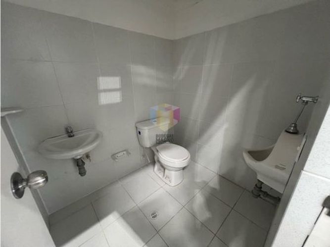 Bodega en arriendo en Actividad Multiple, Copacabana, 300 m² · foto 6 de 13