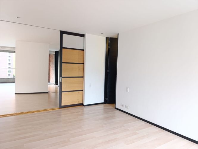 Apartamento de 2 alcobas en arriendo en El Poblado, Medellín, 130 m² · foto 14 de 20