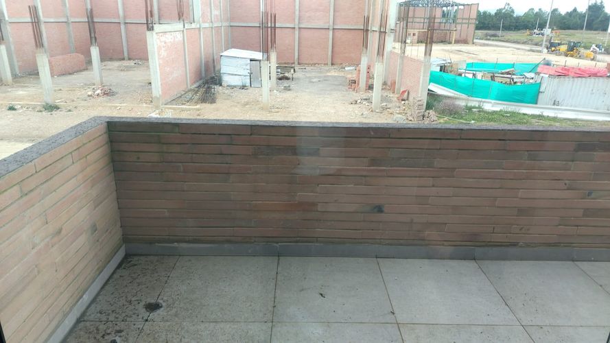 Bodega en arriendo en La Magnolia, Madrid, 1685 m² · foto 3 de 8