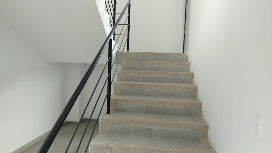 Bodega en arriendo en La Magnolia, Madrid, 1685 m² · foto 8 de 8