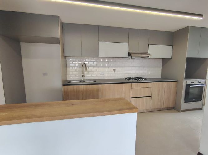 Apartamento de 3 alcobas en arriendo en El Diamante No. 2, Medellín, 138 m² · foto 3 de 20