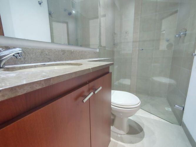 Apartamento de 3 alcobas en arriendo en El Diamante No. 2, Medellín, 138 m² · foto 17 de 20