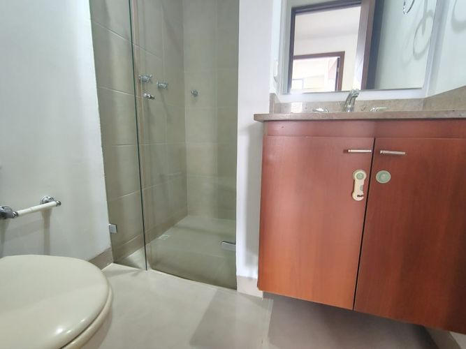 Apartamento de 3 alcobas en arriendo en El Diamante No. 2, Medellín, 138 m² · foto 18 de 20