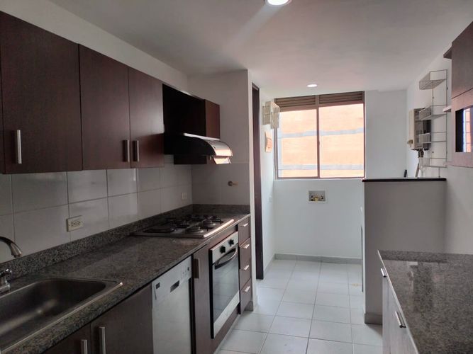 Apartamento de 3 alcobas en arriendo en Otraparte, Envigado, 108 m² · foto 7 de 16