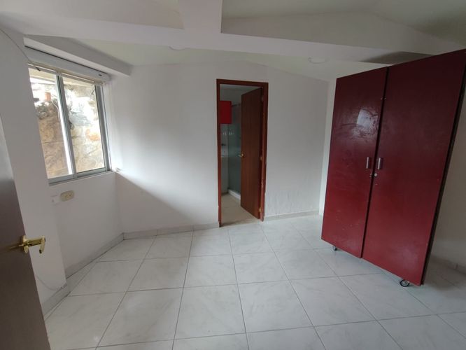 Edificio en venta en La Francia, Manizales, 408 m² · foto 9 de 24