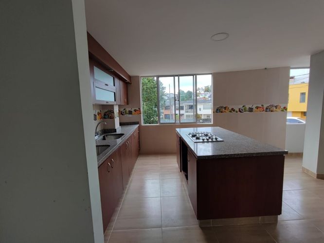 Edificio en venta en La Francia, Manizales, 408 m² · foto 12 de 24