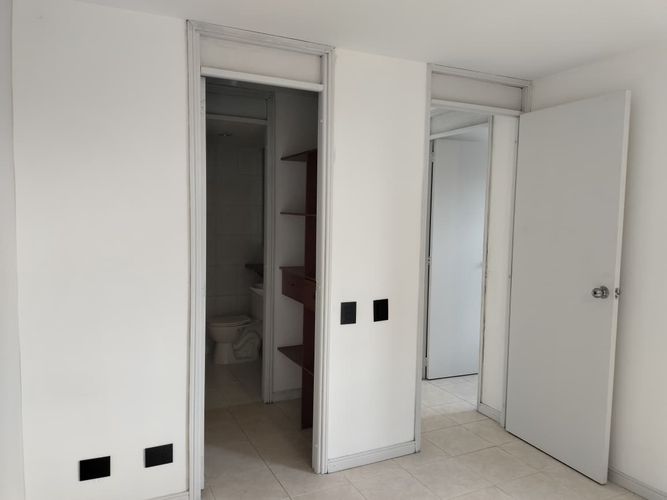 Apartamento de 2 alcobas en arriendo en El Poblado, Medellín, 50 m² · foto 10 de 17