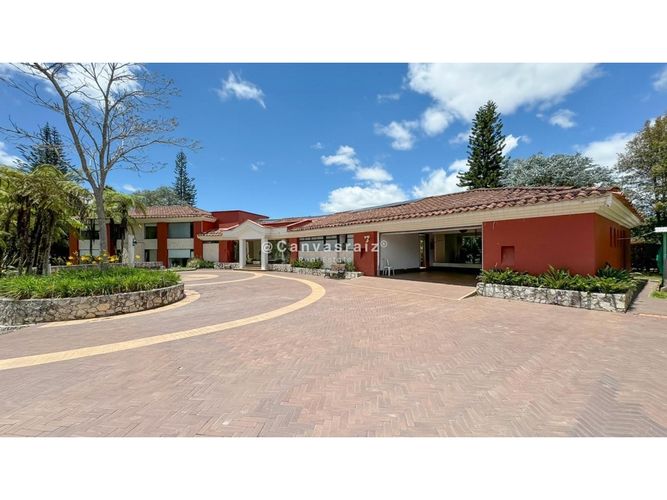 Casa de 7 alcobas en venta en Los Salados, El Retiro, 720 m² · foto 2 de 21