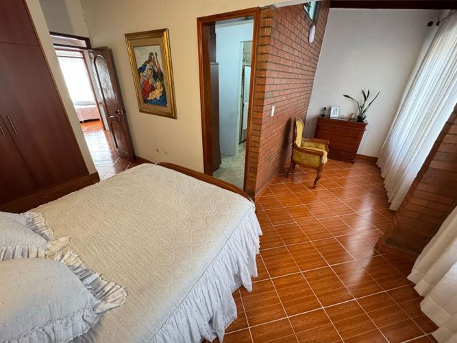 Casa de 4 alcobas en venta en La Ospina, La Estrella, 197 m² · foto 10 de 24