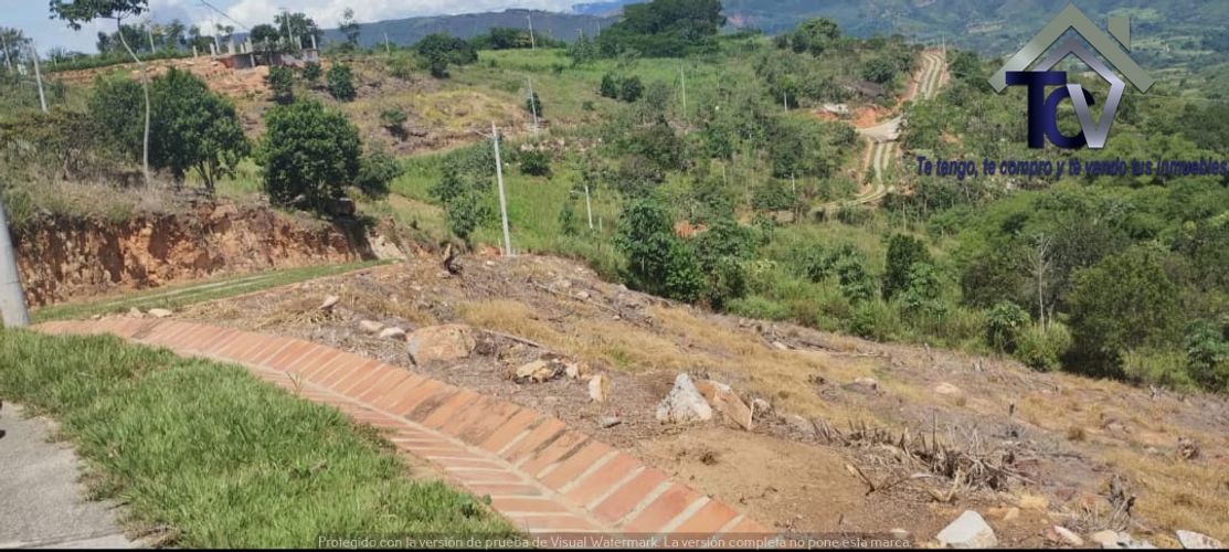 Lote en venta en Ruitoque Bajo, Floridablanca, 1400 m² · foto 2 de 9