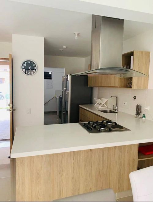Casa de 3 alcobas en venta en San Antonio De Pereira, Rionegro, 136 m² · foto 3 de 17