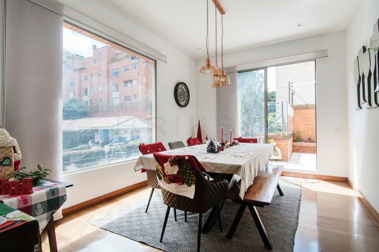 Apartamento de 3 alcobas en venta en Chico Norte, Bogotá, 175 m² · foto 4 de 21