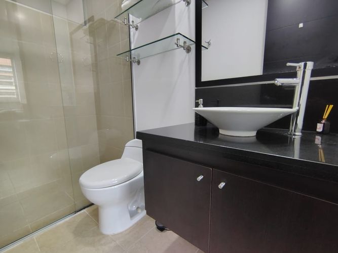 Apartamento de 1 alcoba en arriendo en El Poblado, Medellín, 53 m² · foto 13 de 14