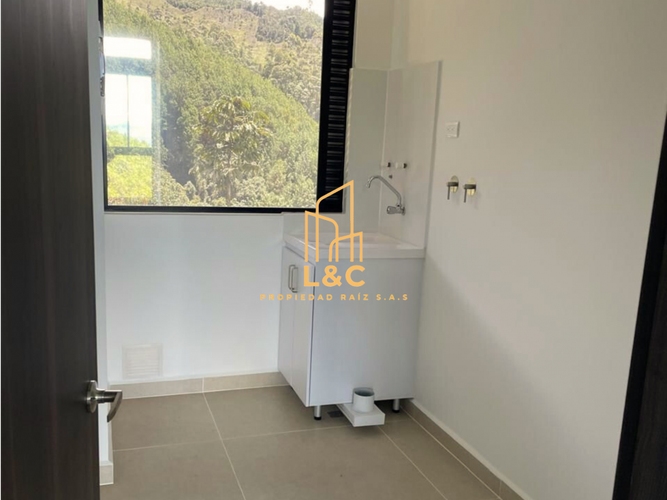 Apartamento de 2 alcobas en venta en El Retiro, El Retiro, 129 m² · foto 8 de 16