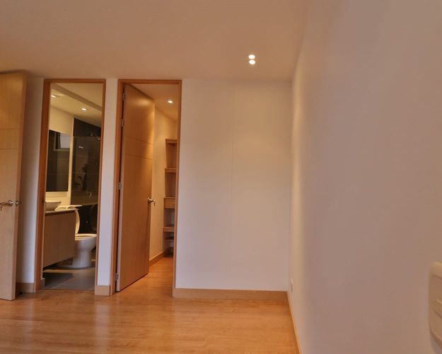 Apartamento de 3 alcobas en arriendo en Camino Verde, Envigado, 85 m² · foto 7 de 12