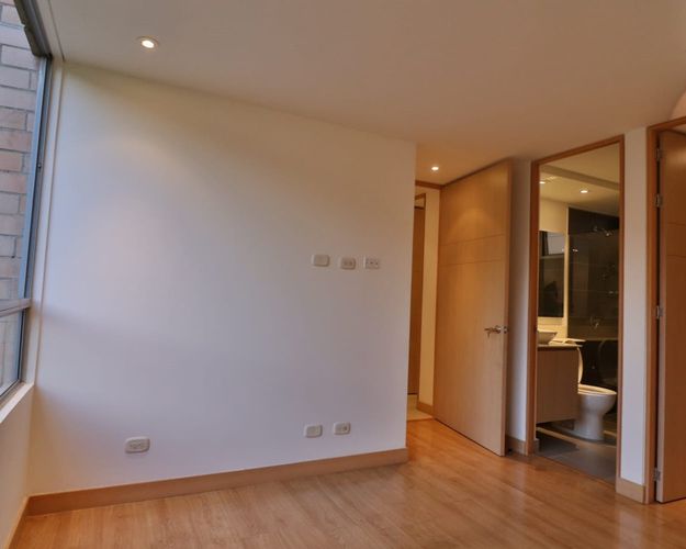 Apartamento de 3 alcobas en arriendo en Camino Verde, Envigado, 85 m² · foto 6 de 12