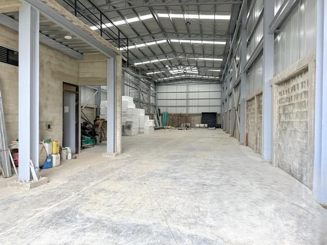 Bodega en arriendo en Tribunas Corcega, Pereira, 1380 m² · foto 7 de 13