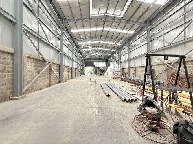 Bodega en arriendo en Tribunas Corcega, Pereira, 1380 m² · foto 8 de 13