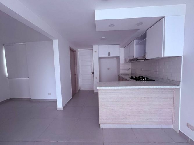 Apartamento de 2 alcobas en venta en Bochalema, Cali, 53 m² · foto 2 de 24
