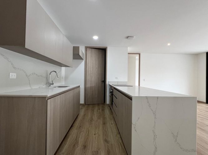 Apartamento de 2 alcobas en venta en Sajonia, Rionegro, 106 m² · foto 3 de 15