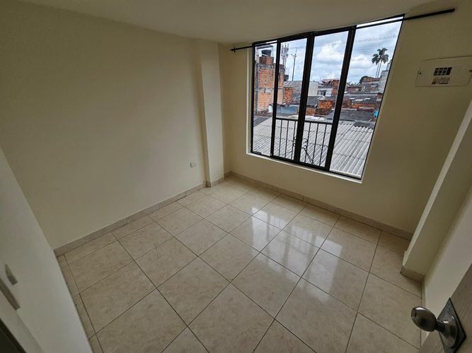 Edificio en venta en Santa Isabel Et. Ii, Dosquebradas, 290 m² · foto 5 de 9