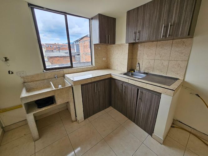 Edificio en venta en Santa Isabel Et. Ii, Dosquebradas, 290 m² · foto 3 de 9