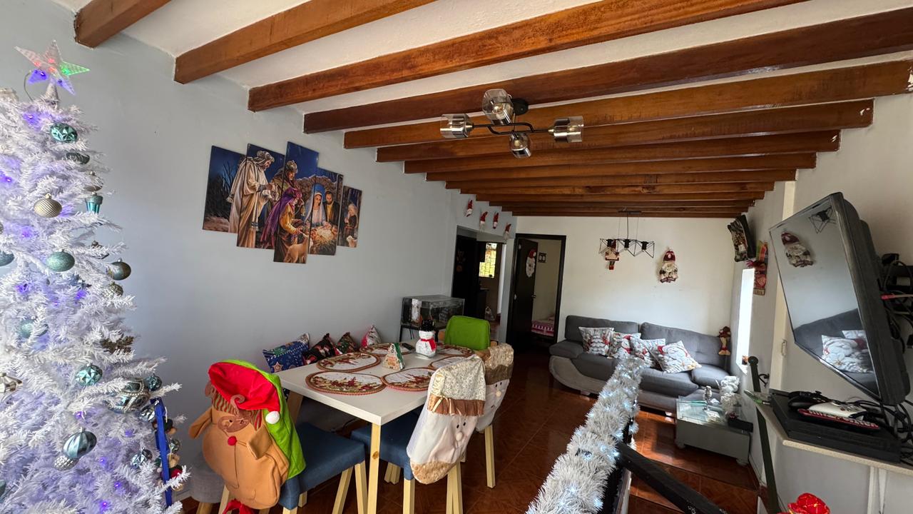 Casa en venta en Avenida Kevin Angel, Manizales · foto 7 de 24