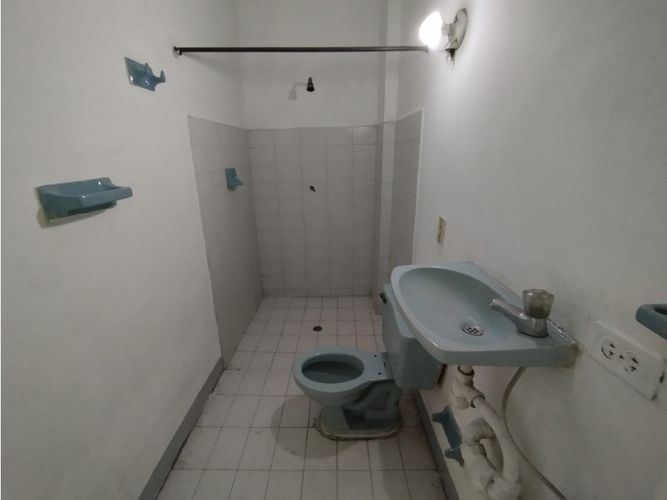 Local en venta en Villa Nueva, Medellín, 65 m² · foto 3 de 19