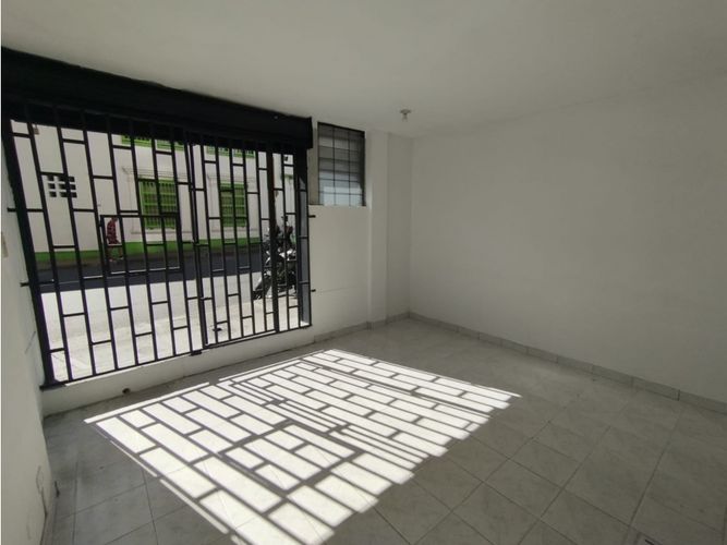 Local en venta en Villa Nueva, Medellín, 65 m² · foto 11 de 19