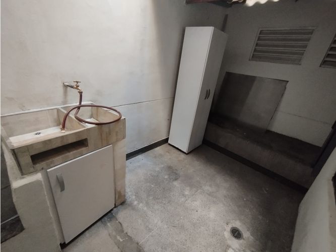 Local en venta en Villa Nueva, Medellín, 65 m² · foto 13 de 19