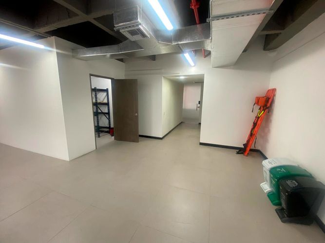 Oficina en arriendo en El Poblado, Medellín, 110 m² · foto 3 de 13