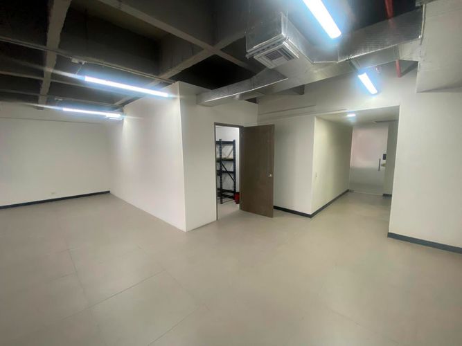 Oficina en arriendo en El Poblado, Medellín, 110 m² · foto 4 de 13