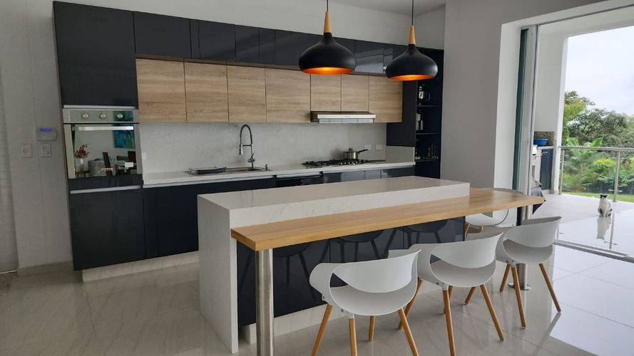 Casa de 4 alcobas en venta en Tribunas Corcega, Pereira, 486 m² · foto 4 de 7