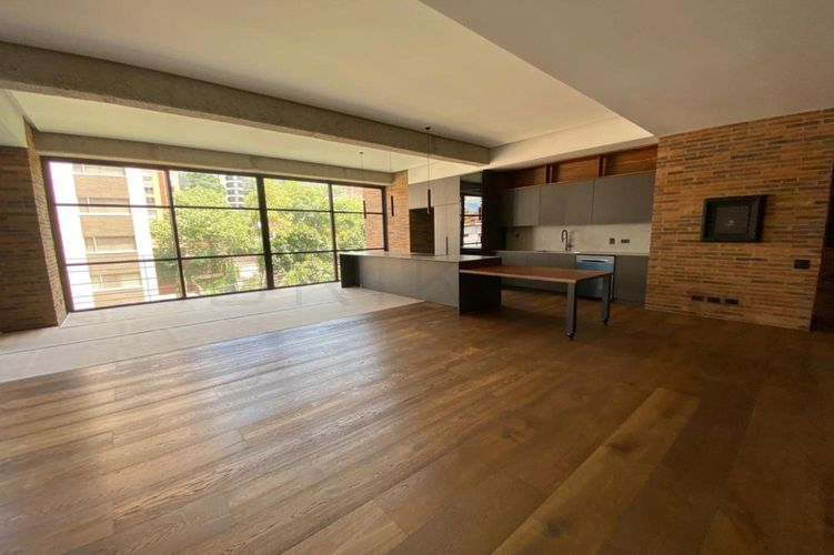 Apartamento de 3 alcobas en venta en Las Lomas, Medellín, 306 m² · foto 2 de 17