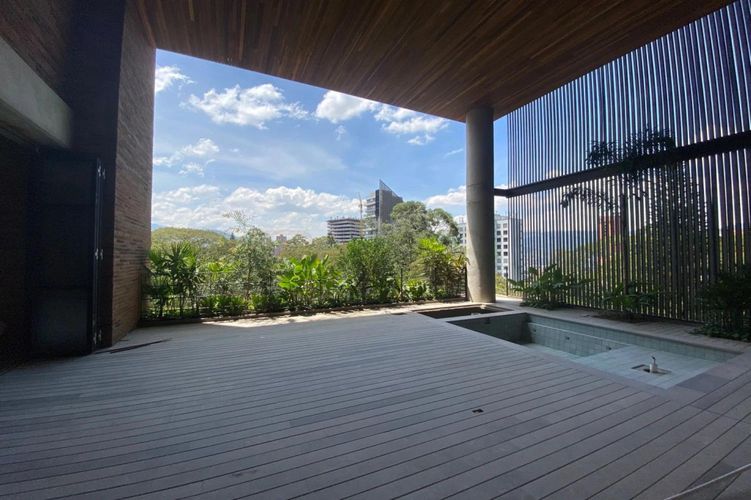 Apartamento de 3 alcobas en venta en Las Lomas, Medellín, 306 m² · foto 7 de 17
