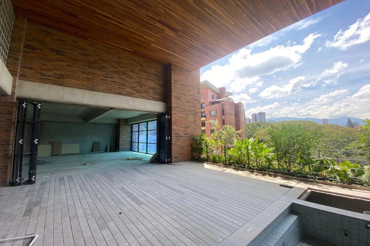 Apartamento de 3 alcobas en venta en Las Lomas, Medellín, 306 m² · foto 8 de 17