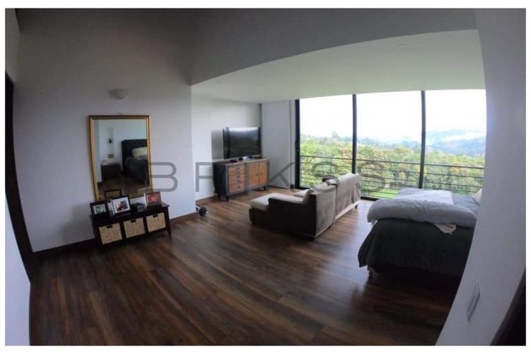 Casa de 3 alcobas en venta en Vía Las Palmas, Envigado, 400 m² · foto 18 de 21