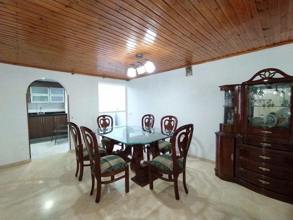 Casa en venta en Villas Del Madrigal, Bogotá · foto 8 de 24