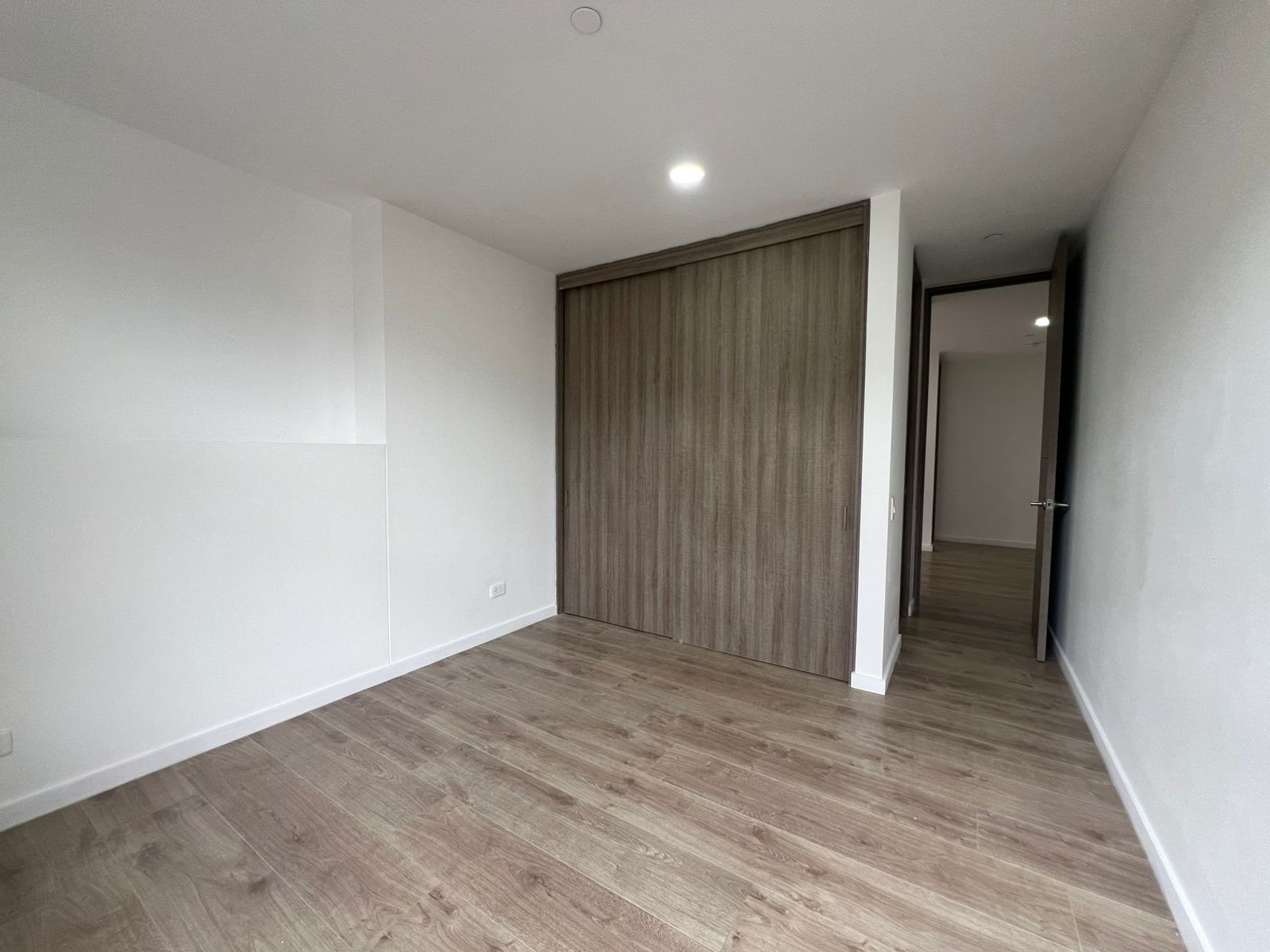 Apartamento en arriendo en La Pradera, Envigado · foto 6 de 16
